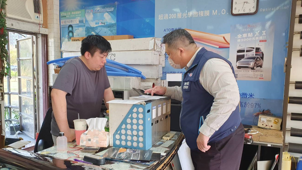 提升道路交通安全　汽車黏貼隔熱紙新規定正式上路