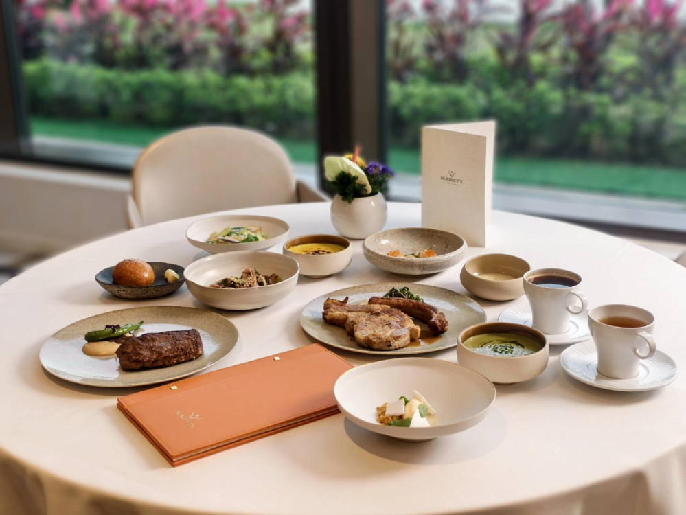 高雄萬豪酒店「美享地牛排館」米其林一星主廚打造頂級法式牛排饗宴