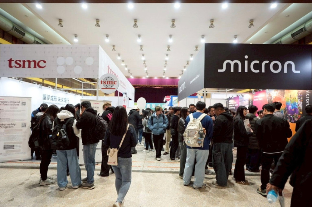 逢甲大學校園徵才 千大企業與台積電入校徵才