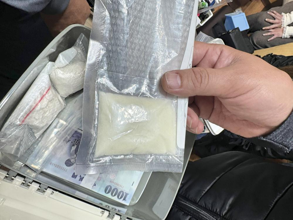 強力緝毒、強勢攻堅　竹市警溯源蒐證刨根查獲販毒成員