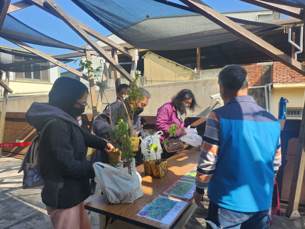 火炎山下植樹行動圓滿順利 　「扎根森活」攜民眾手織就韌性生態綠網