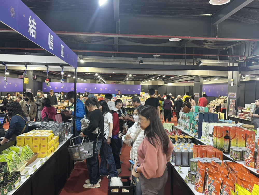 賞蘭花更要品農味！台南蘭展推「農會開箱樂」 試吃、彩繪、滿額禮驚喜不斷