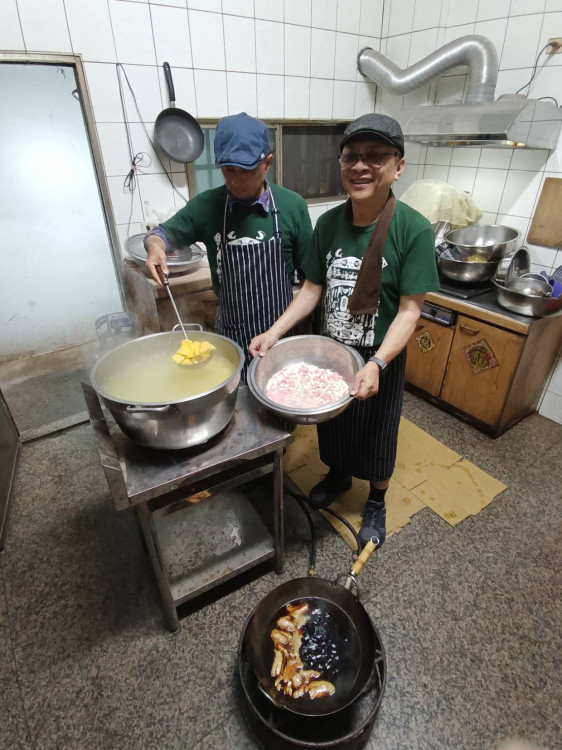 「地瓜小農」生日獻愛心，元宵關懷弱勢群