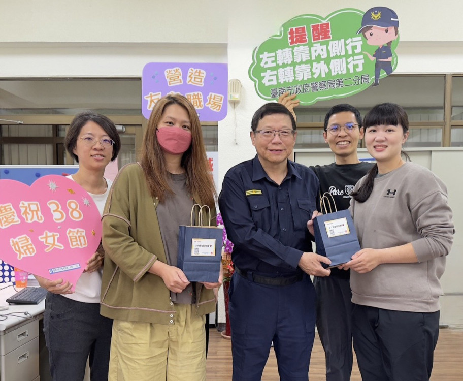 女力撐起半邊天！南警慶婦女節 分局長親贈蛋糕傳遞溫馨