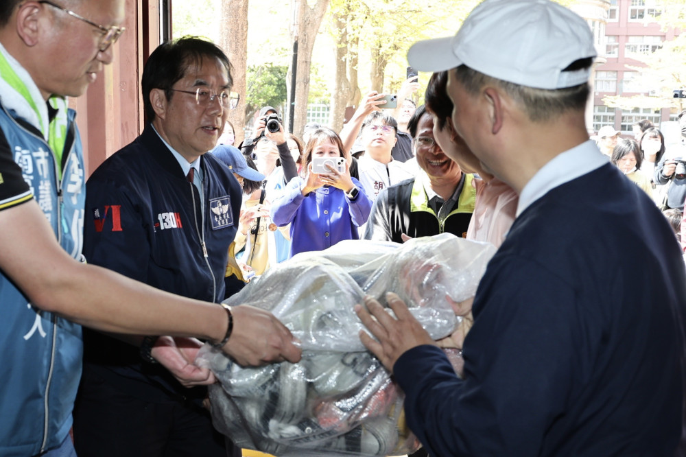 資源循環兼國際援助 臺南舊鞋救命活動熱烈展開