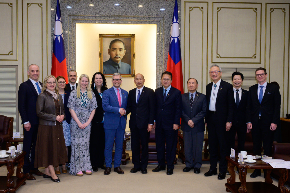 立法院韓國瑜院長接見「芬蘭國會友台小組跨黨派議員訪問團」一行7人