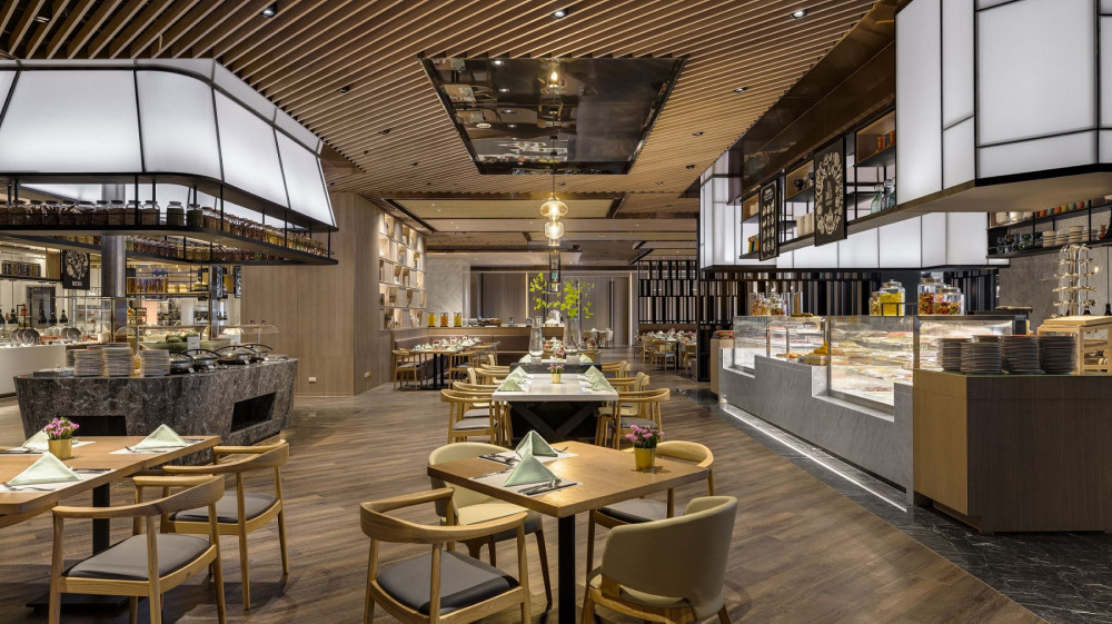 高雄萬豪酒店搶攻旅展商機　住宿下殺3折、餐券買十送二掀搶購潮