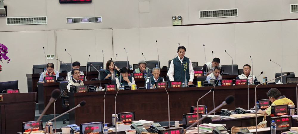 亞太棒球場營運爭議引爆綠營內戰！議員批球團「壟斷利益、操弄輿論」