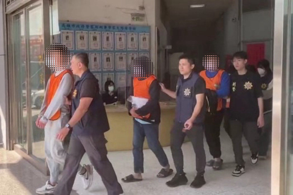 毒販藏毒草叢靠座標補貨　高雄警一舉殲滅5人集團