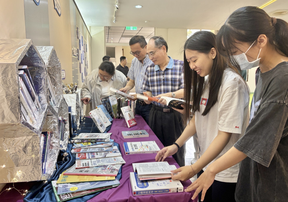 輔英科大啟動世界閱讀日！「AI讀力時代」培育智慧健康人才
