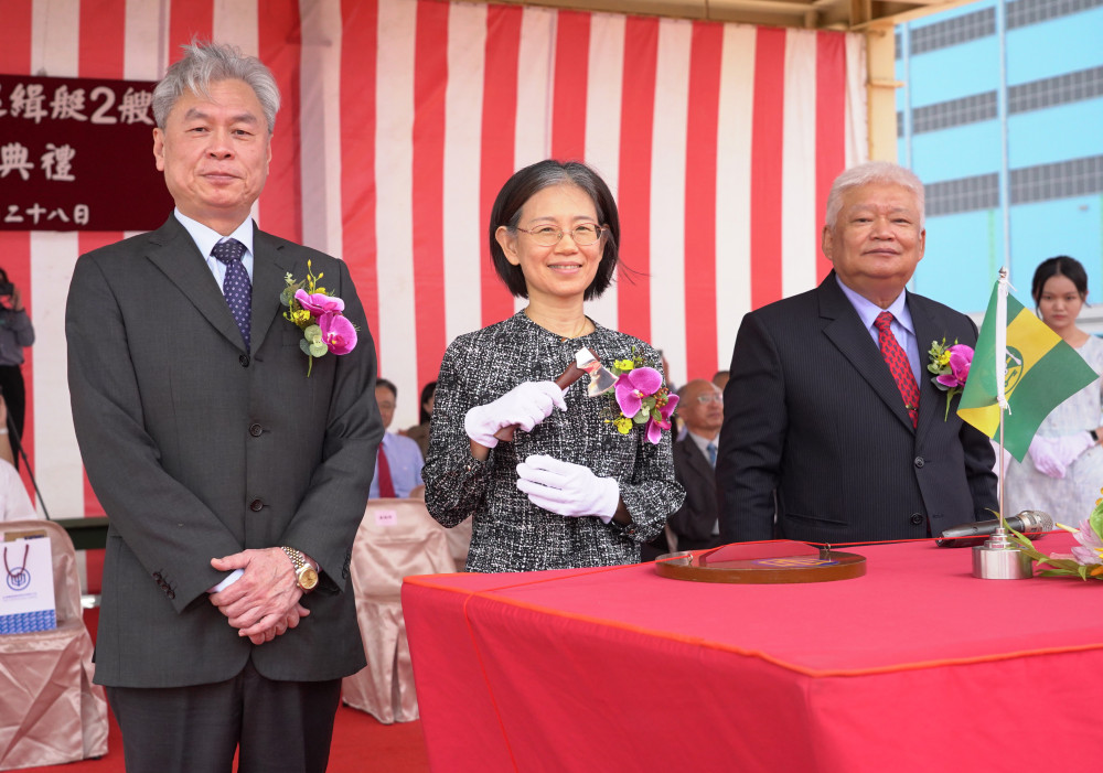 強化海域查緝力！台船公司交付關務署新型巡緝艇命名、下水