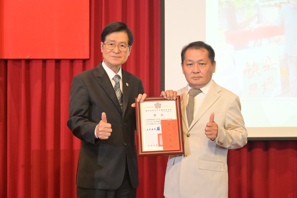花蓮榮家李元松憑專業熱忱 榮獲輔導會績優工友表揚