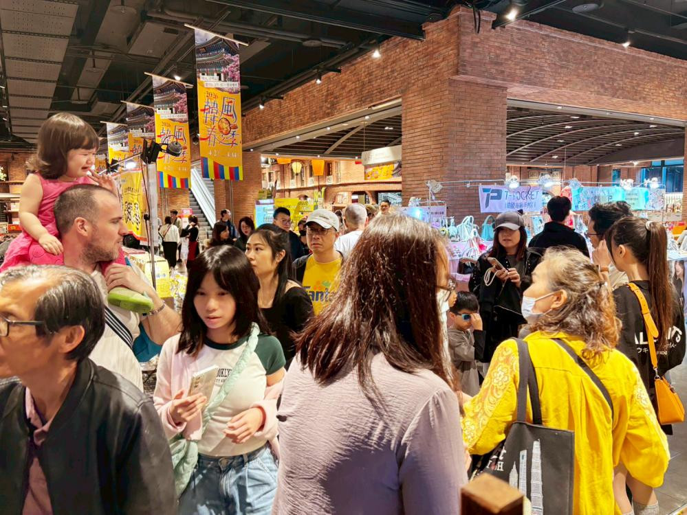 結合美麗購物節與韓國物產展　竹北遠百清明兒童連假親子人潮買氣爆棚