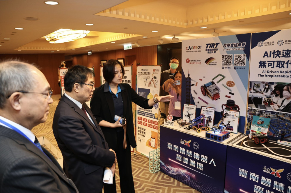 臺南智慧機器人高峰論壇登場  結合產官學研尋找關鍵定位