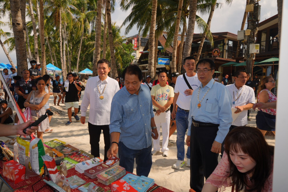 臺南市長黃偉哲訪菲城市外交大豐收，臺南觀光魅力閃耀長灘島