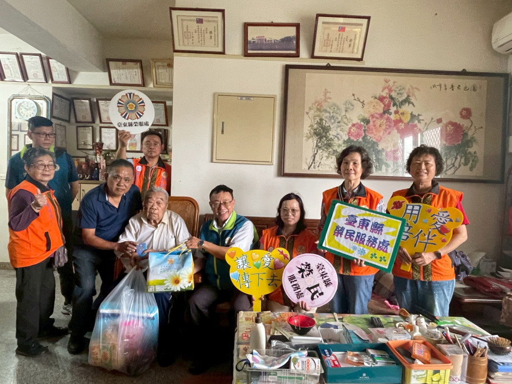 臺東榮服處真心餃陪到宅送暖 關懷榮民眷話家常