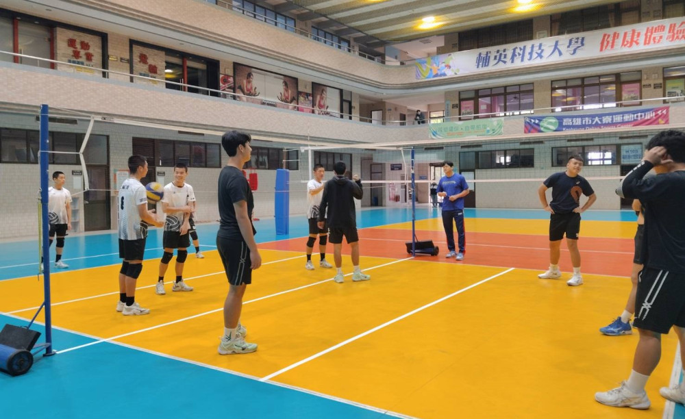晉級一級迎挑戰！輔英科大男排勇奪季軍 展現韌性實力