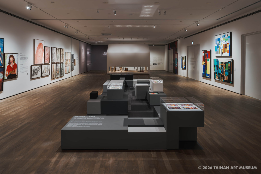 台南市美術館舉辦「黑色香格里拉的曙光 —— 色彩的饗宴：張肅肅展」