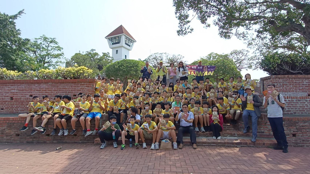 安平區公所等攜手推出戶外教育手冊，深化在地文化教育