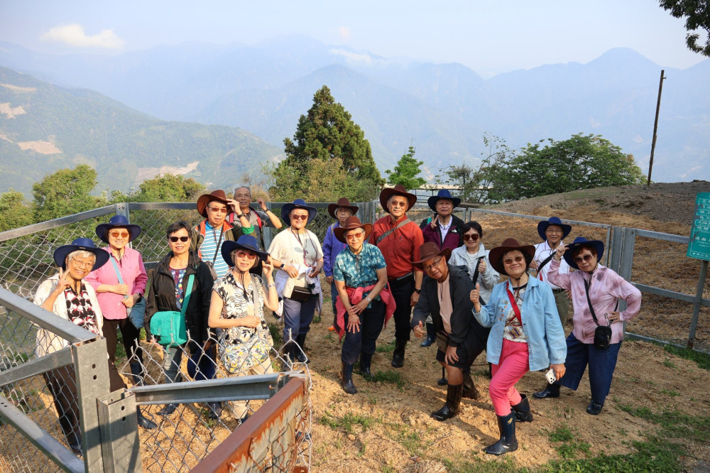 穿越半世紀重聚  台大學霸清境牧羊憶青春