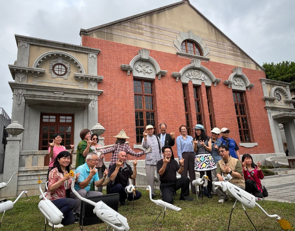 排氣管化為白鷺鷥工藝　竹美館發表環境美學再生藝術紀實短片