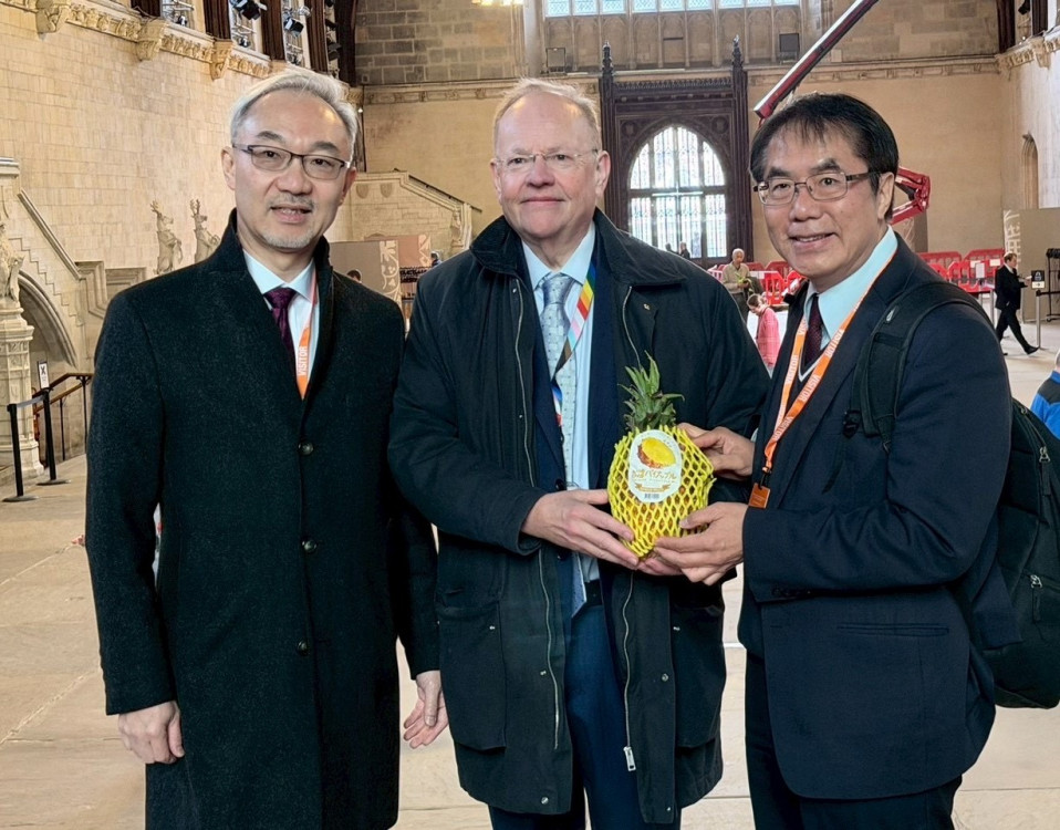 臺南市長黃偉哲出訪英國，促成台南與英方學術產業互訪