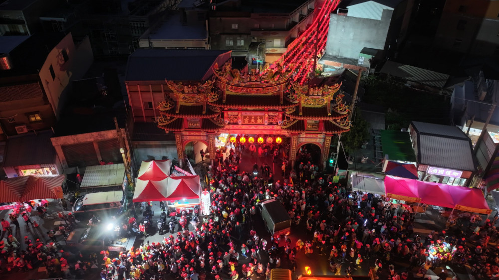 白沙屯媽祖登轎啟程 46萬香燈腳8天7夜進香