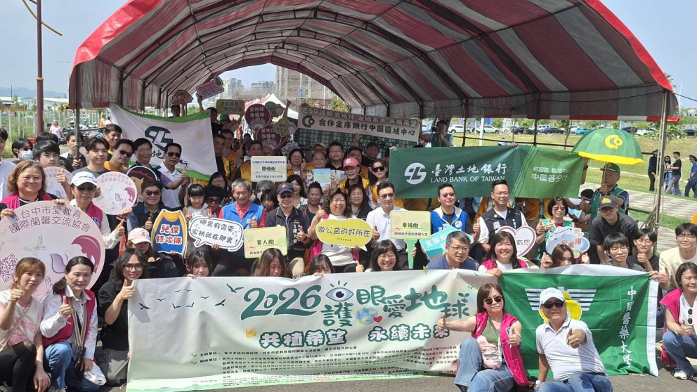 護眼植樹共創永續城市！中市建設局攜手民團種下600株桂花