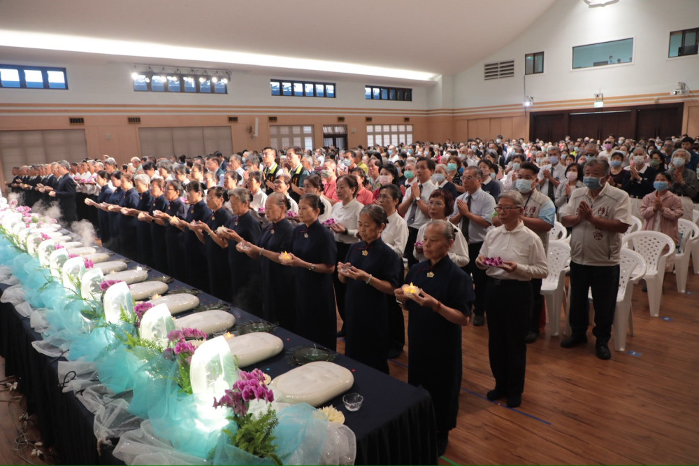 黃偉哲出席慈濟善化浴佛典禮　感謝志工長年守護台南