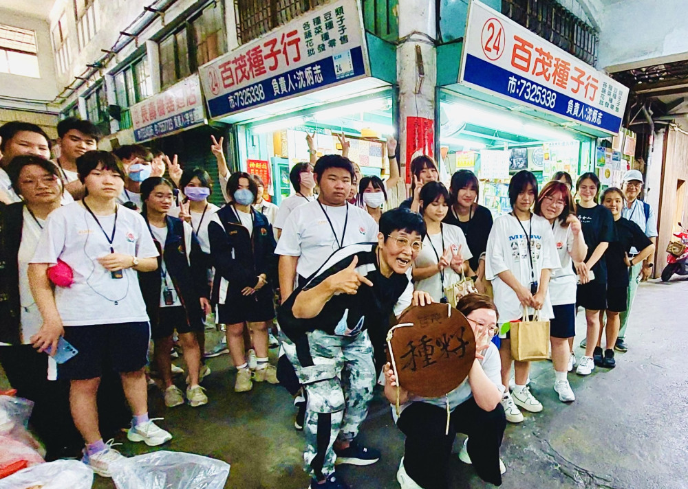 國立臺南生活美學館辦青年見學活動 探索屏東市場與宗教歷史