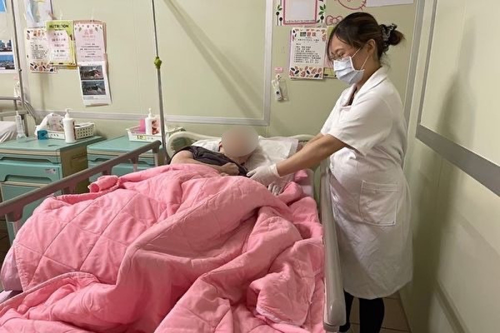 護師節向守護生命的力量致敬　創世桃園院到宅護理師以身作則傳承愛　