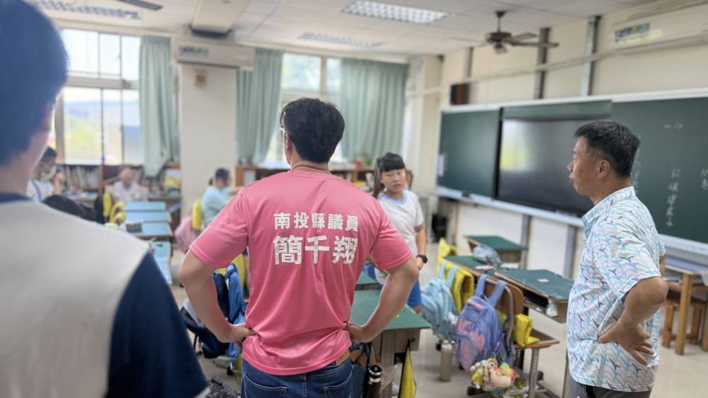 南投學測突跳電  德興國小高溫應試逾3小時
