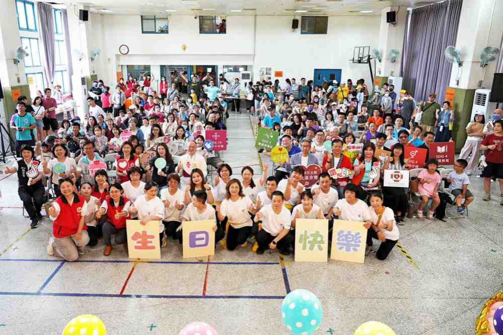 愛滿二十、共創溫暖　竹市仁愛基金會園遊會盛大登場企業民眾齊聚傳愛