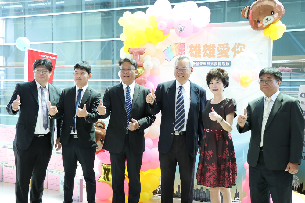 聽障家庭展現堅韌生命力　聲暉聯合會表揚10位模範爸媽