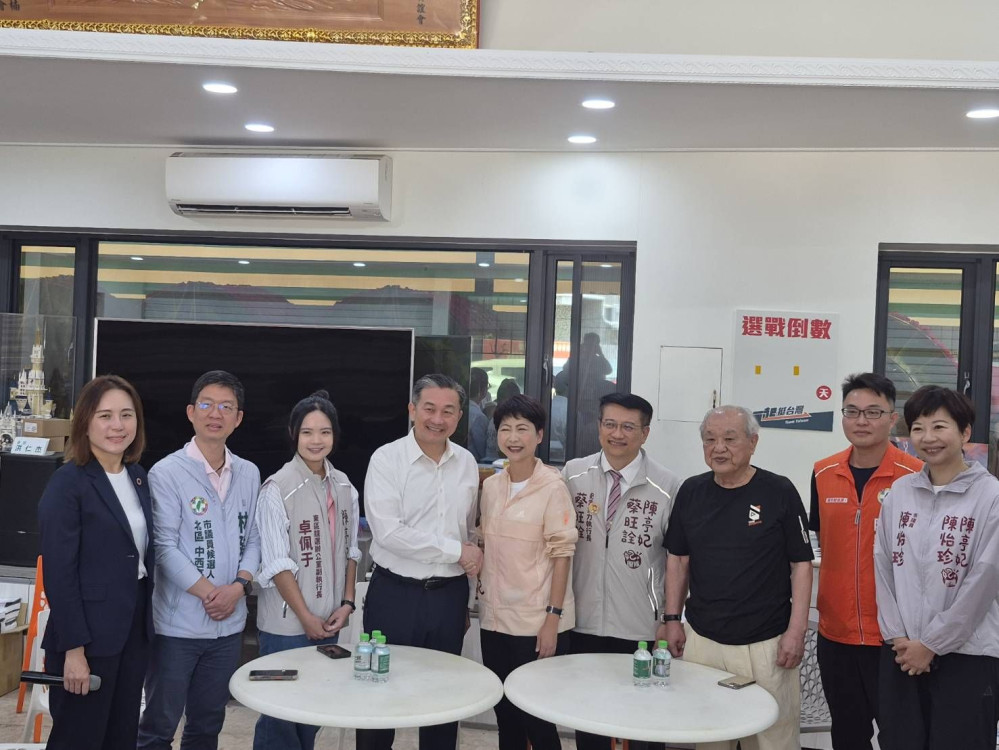 台南市長參選人陳亭妃東區「借將」成功　卓佩于加入輔選團隊