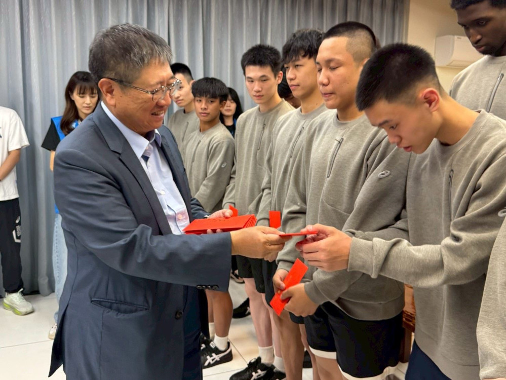 竹縣府頒發高額獎金勉勵東泰男籃　楊文科縣長期許「稱霸亞洲！」