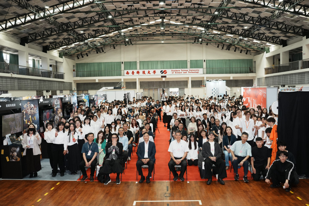 南臺科大「春風吹」畢展 4系跨域創新入圍14 項金點新秀設計獎