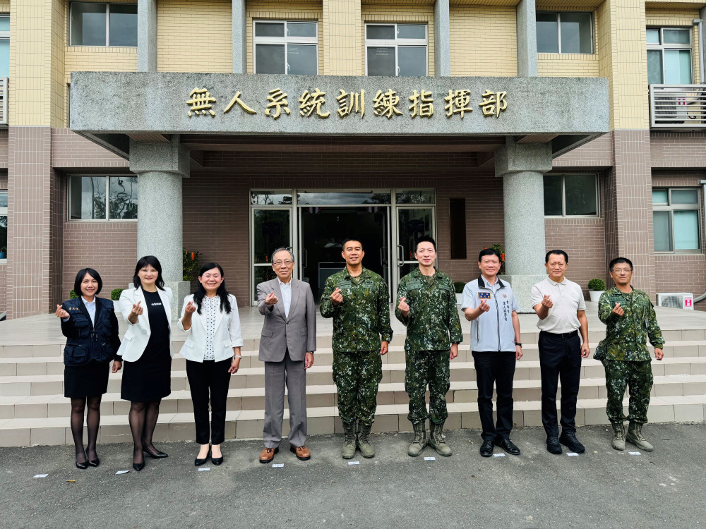 軍友保險企業端節前敬軍 慰勞臺南駐軍