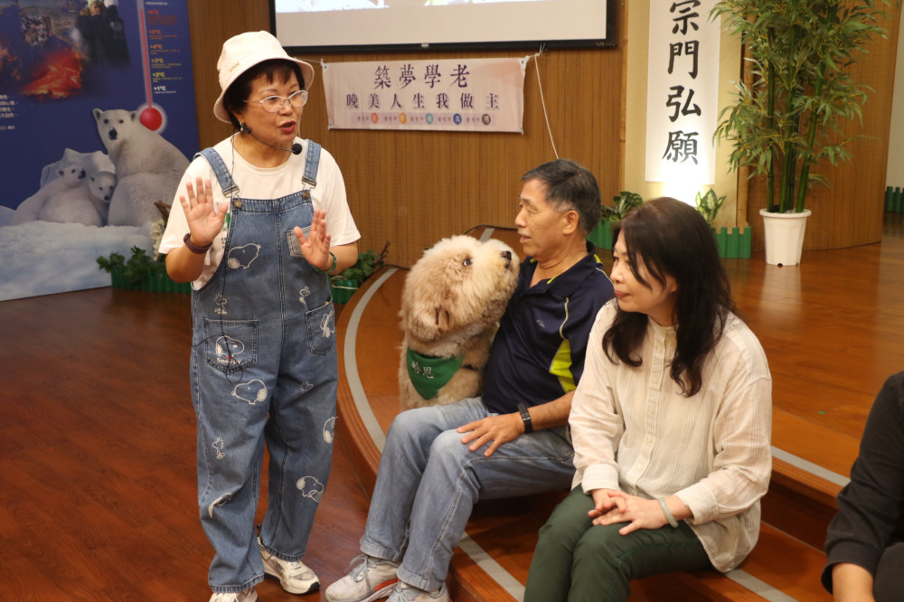毛小孩也能成為照護夥伴！動物輔療為失智長者帶來溫暖陪伴