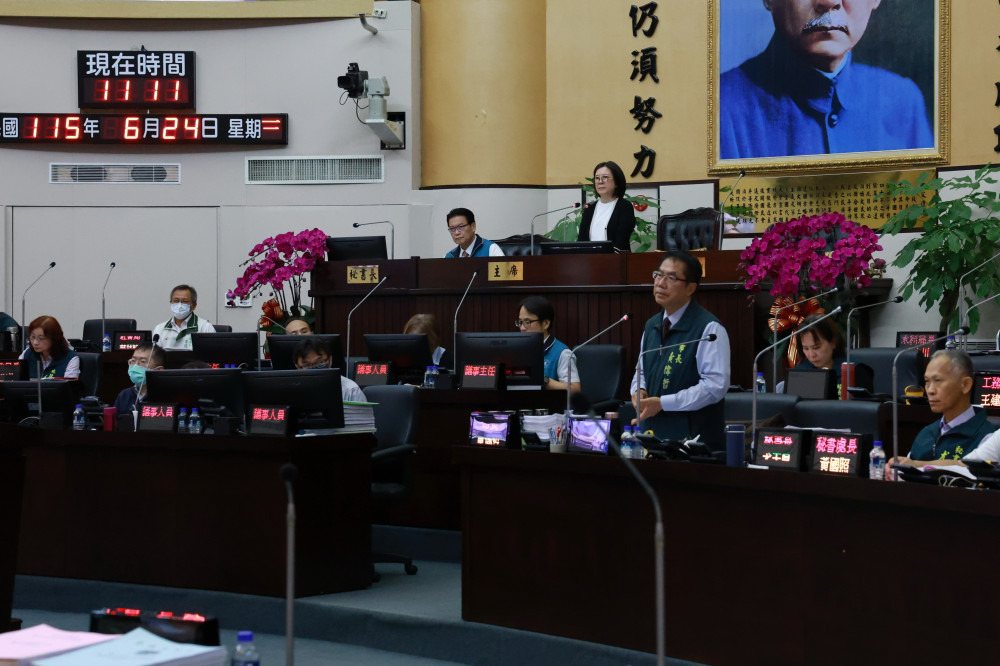 南市議會定期會提案全數審竣 聚焦高齡駕駛換照議題