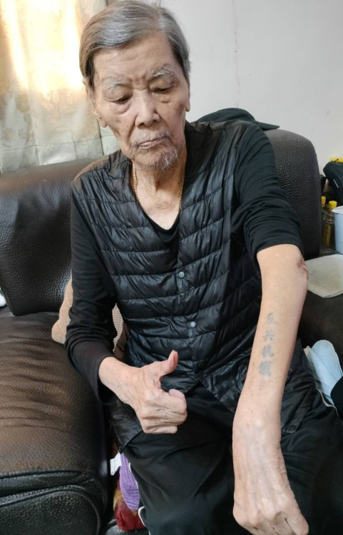輔導會傅正誠端節前訪慰金門國軍老英雄陶文懋