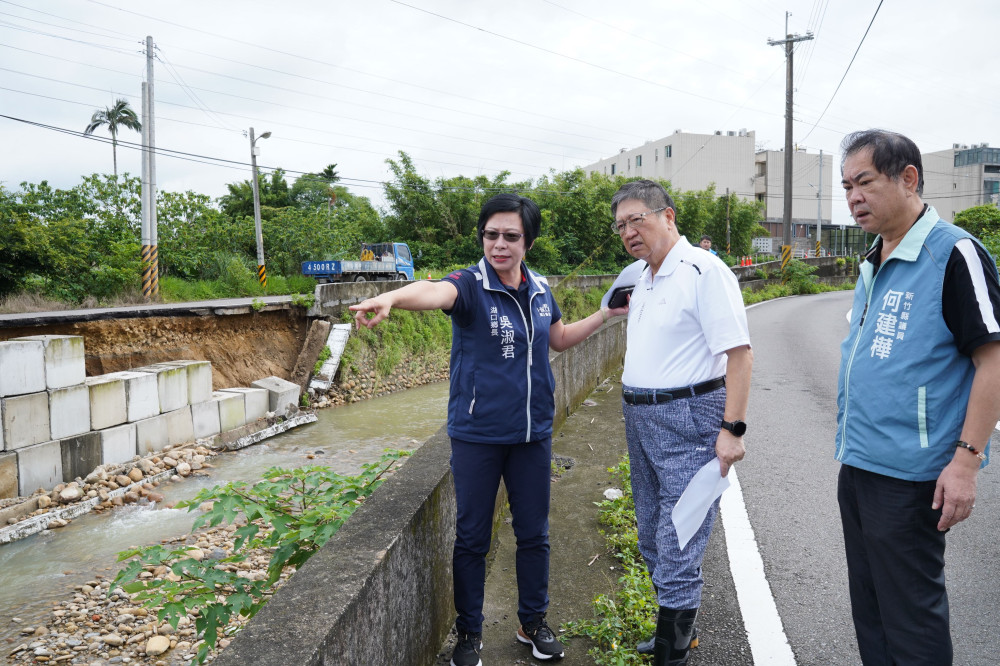視察湖口波羅汶溪護岸崩塌　竹縣長楊文科：投入千萬全力災後復原