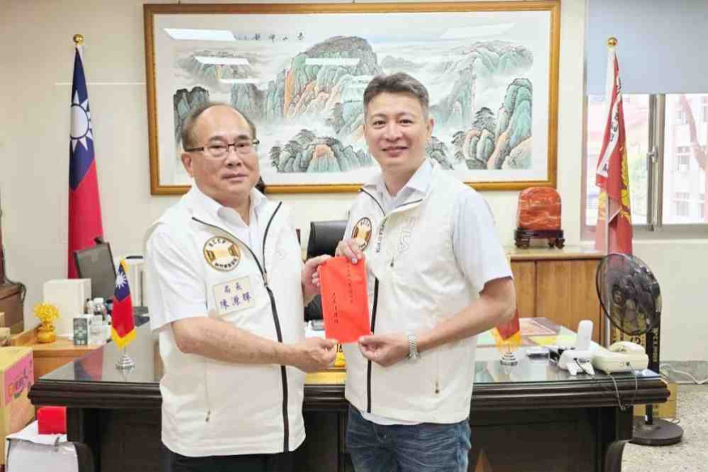 竹警二分局全力偵辦重大刑案　警局長及警友會慰勉一線同仁依法果斷處置