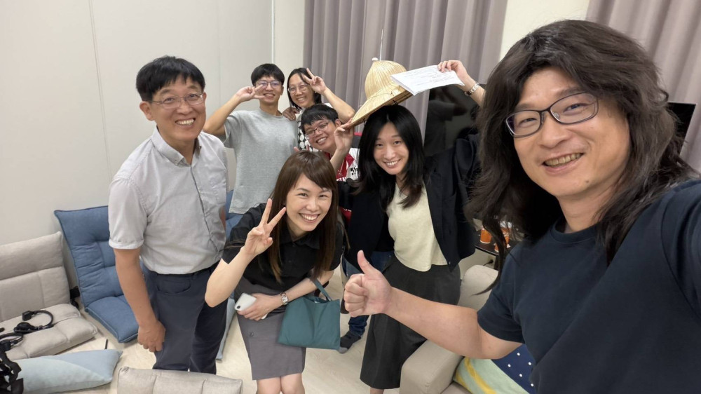 揭開愛情騙局真相　竹縣警察局長豁出去男扮女裝親拍反詐宣導影片！