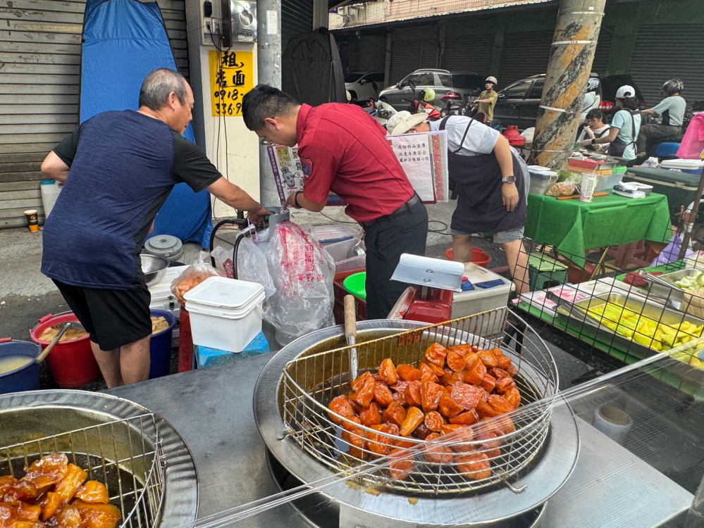 鳳祥分隊海洋夜市宣導瓦斯安全  嚴防氣爆事故