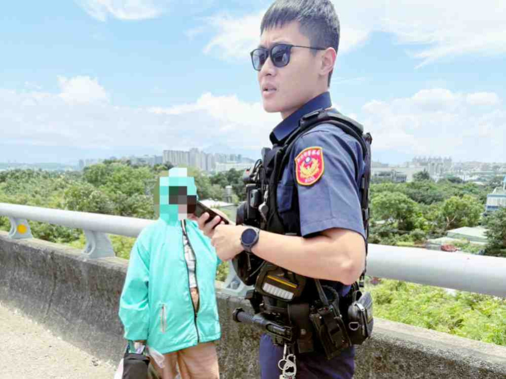 老婦迷途誤闖台68快速道路險象環生　竹市警二分局即時救援助平安返家