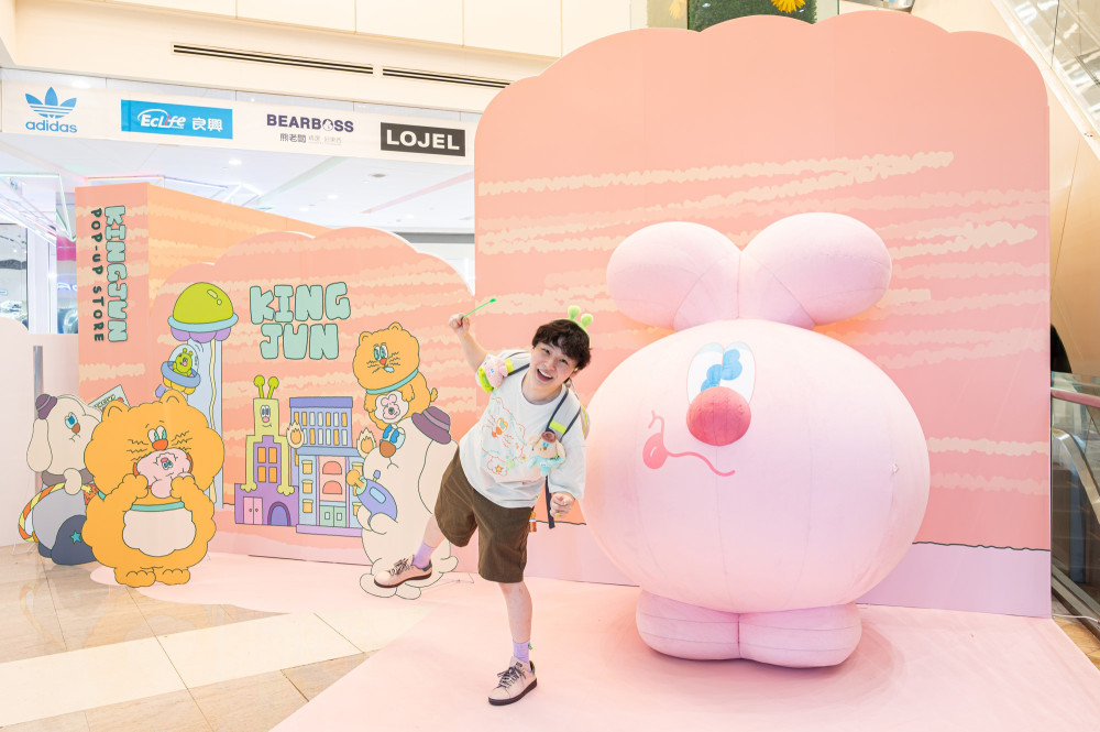 星際城市奇幻開張「KINGJUN主題快閃店」亮相夢時代購物中心吸睛登場
