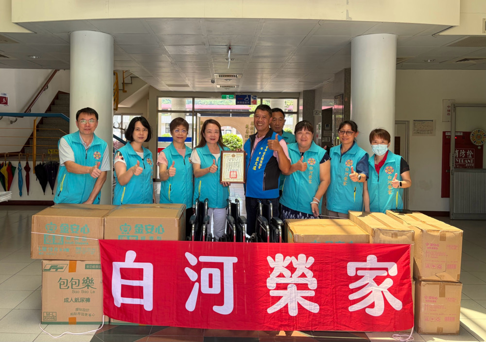 榮民藍文進愛心捐贈 暖心關懷白河榮家長輩