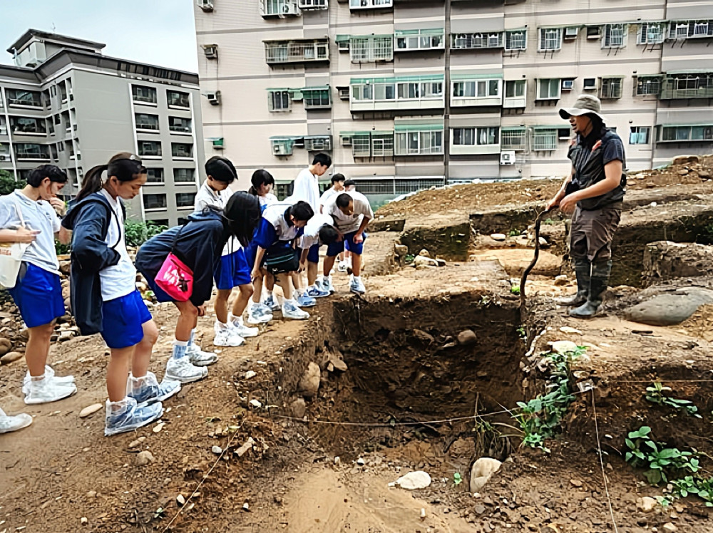 十三行博物館推出「暑期考古田野學校」　走讀遺址、發掘真實探坑