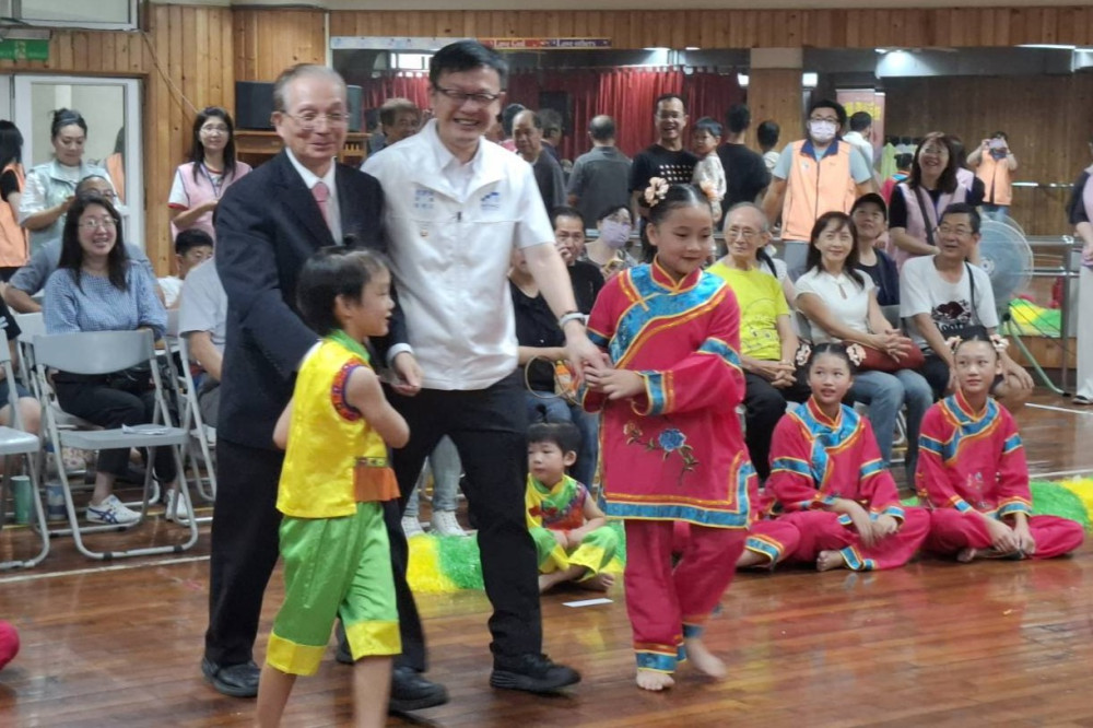 新北祖父母節行動劇進校園　帶領孩子理解「失智、照顧與家庭關係」